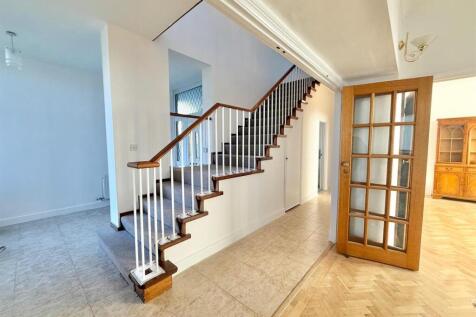 Davidson Frost-Wellings, DFW, Fallowfield, Hallway