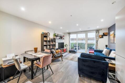 Davidson Frost-Wellings, DFW, Peregrine Apartments