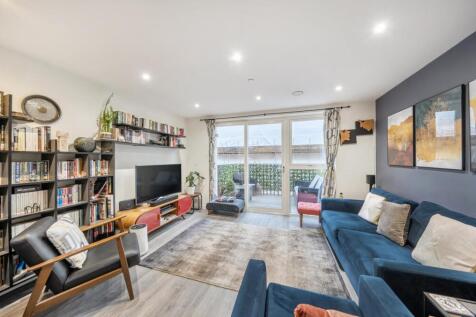 Davidson Frost-Wellings, DFW, Peregrine Apartments