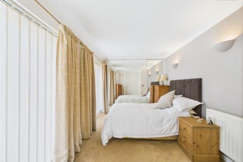 Master Bedroom To Annex