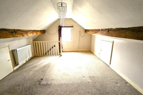 Attic Room.jpg