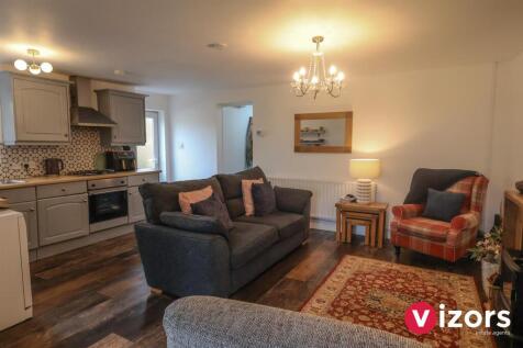 Open Plan Living Room/Kitchen