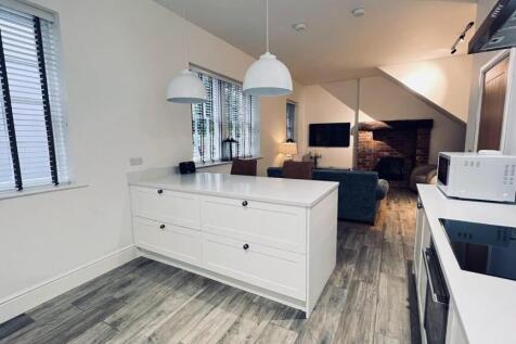 OPEN PLAN LIVING KITCHEN