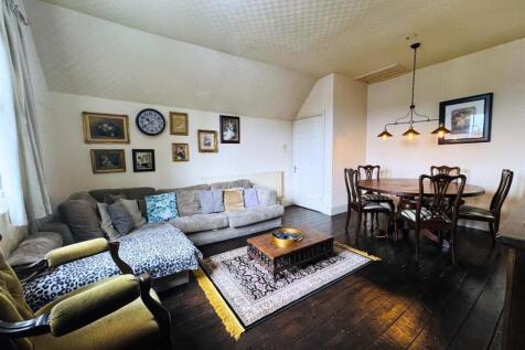 OPEN PLAN LIVING DINING ROOM