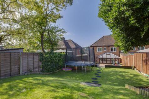 37 Southfield Road, HP13 5JZ-12.jpg