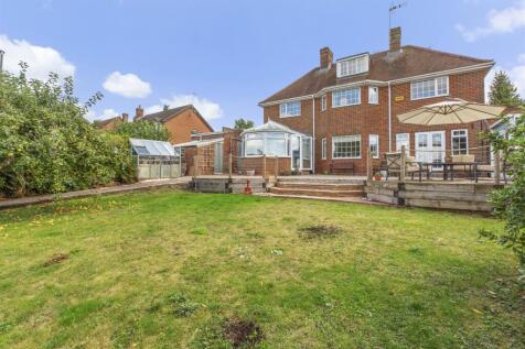 11 Brands Hill Avenue, HP13 5PZ-13.jpg