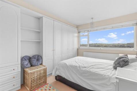 10 Merrydown, HP13 5NQ-2.jpg