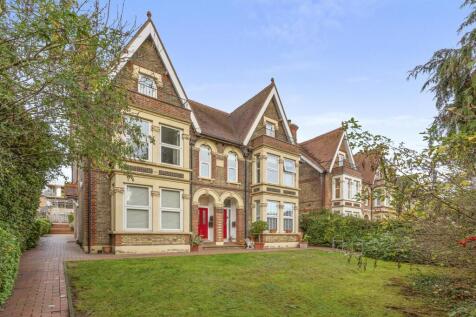 Flat 5, 123 London Rd, HP11 1BT-10.jpg