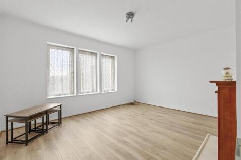 99 Hawthorne Rd, HP13 7ES-7.jpg