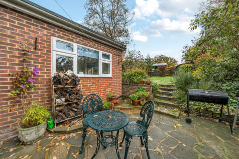 1381114-2-691d9b4...