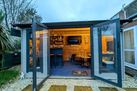 Garden Bar