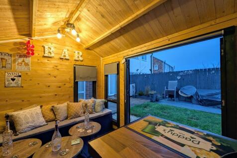 Garden Bar