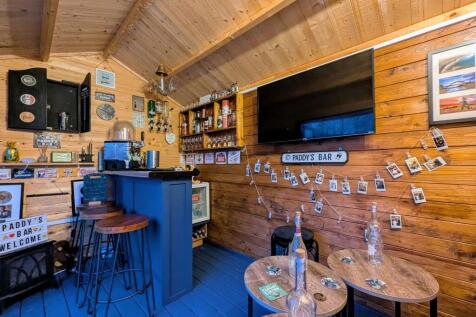 Garden Bar