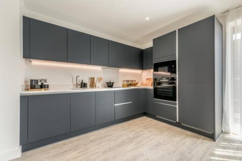 Kitchen Lampton Parkside 1 bed - April