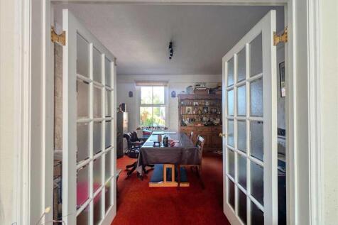 Lounge / Dining Room