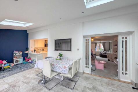 Dining Room / Family