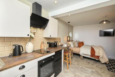 WhatsApp Image 2024-10-24 at 22.29.28.jpeg