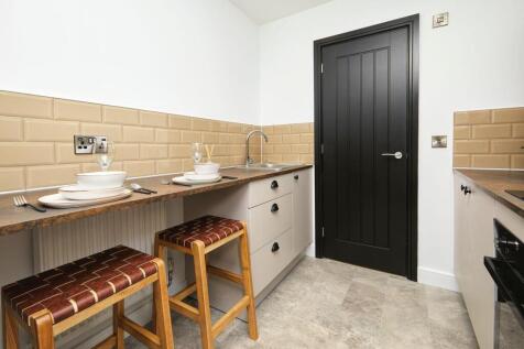 WhatsApp Image 2024-10-24 at 22.29.13.jpeg