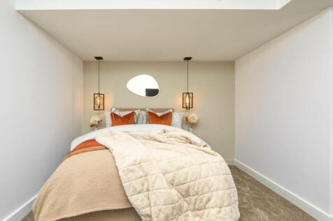 WhatsApp Image 2024-10-24 at 22.28.50 (1).jpeg