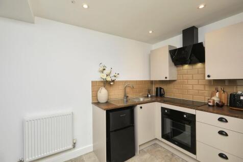 WhatsApp Image 2024-10-24 at 22.28.42 (1).jpeg