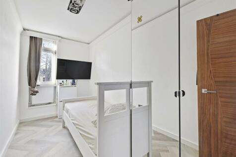 04-1d82GCPMSC - Bramshurst - Bedrtoom 3  -Original