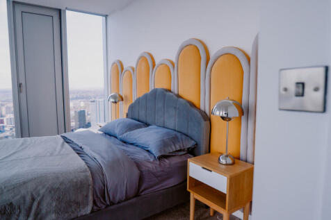 Elizabeth_Tower_P...
