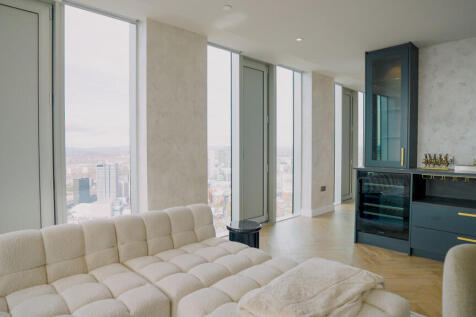 Elizabeth_Tower_P...