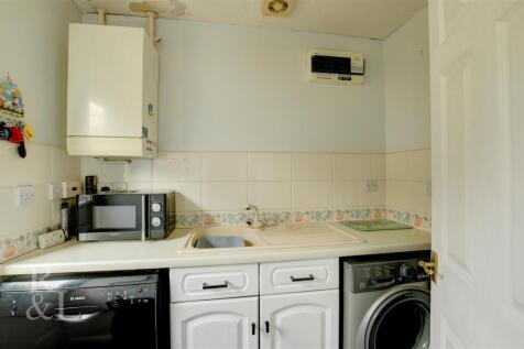 16 Highgate (14).jpg