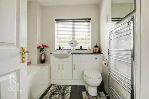 16 Highgate (17).jpg