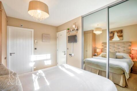 23 Bernard Vann Crescent (8).jpg