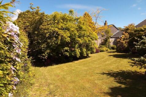 Front garden photo 1[49].jpg