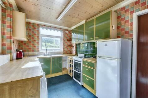 Kitchen_2.jpeg
