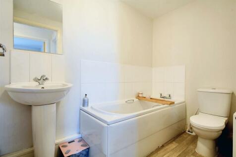Bathroom.jpeg