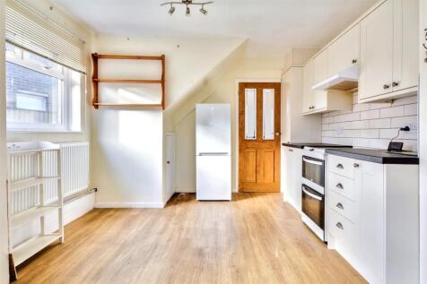 Kitchen_3.jpeg