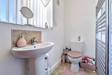 Ensuite.jpeg