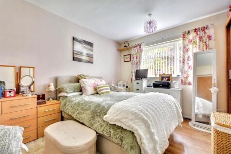 Bedroom_3.jpeg