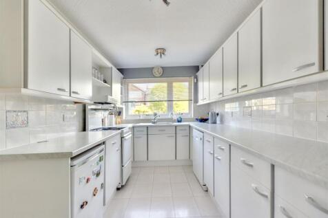 Kitchen_1.jpeg