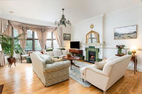 Sitting_Room_4.jpg