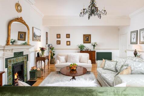 Sitting_Room_6.jpg