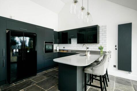 30 Apartment Kitchen.jpg