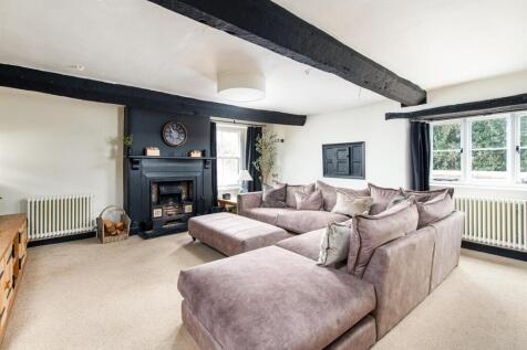 Sitting_Room_2.jpg