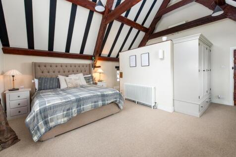 Bedroom1_3.jpg