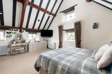 Bedroom1_1.jpg