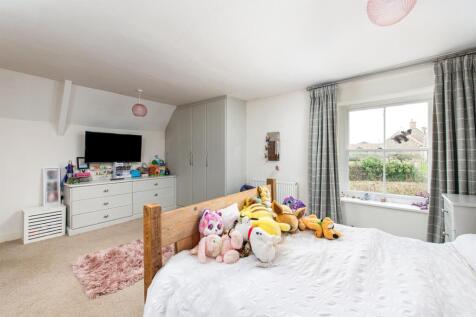 Bedroom2_2.jpg