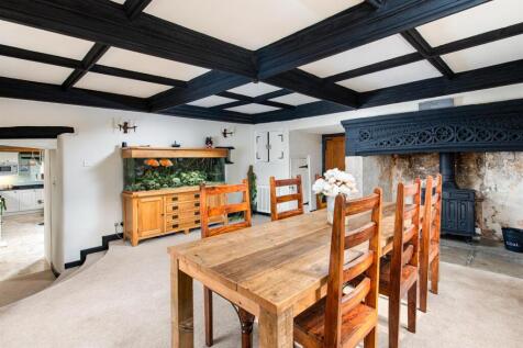 Dining_Room_4.jpg