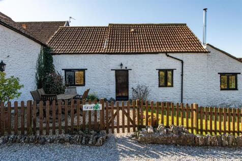 Externals_Outbuildings_and_Grounds_16.jpg