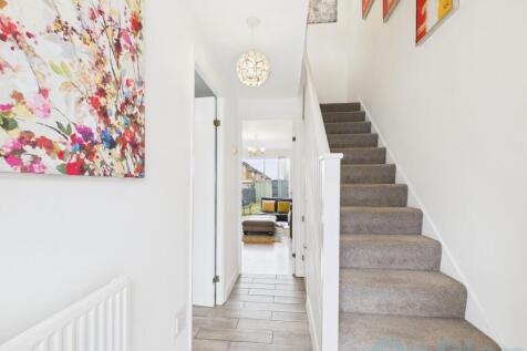 CAM04024G0-PR0022-STILL010