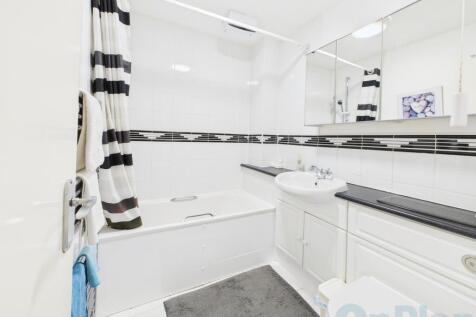 CAM04024G0-PR0021-STILL010