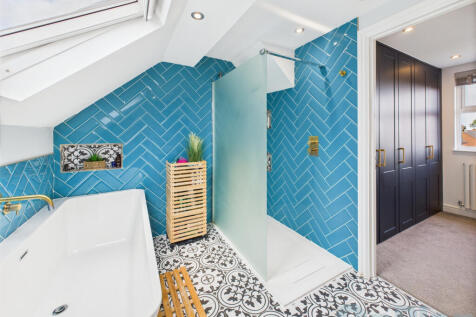 CAM04024G0-PR0029-STILL012