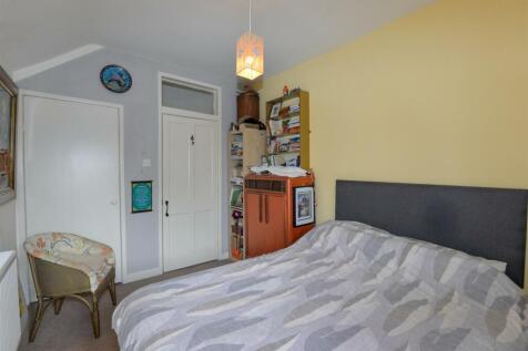 Bedroom1 2.jpg